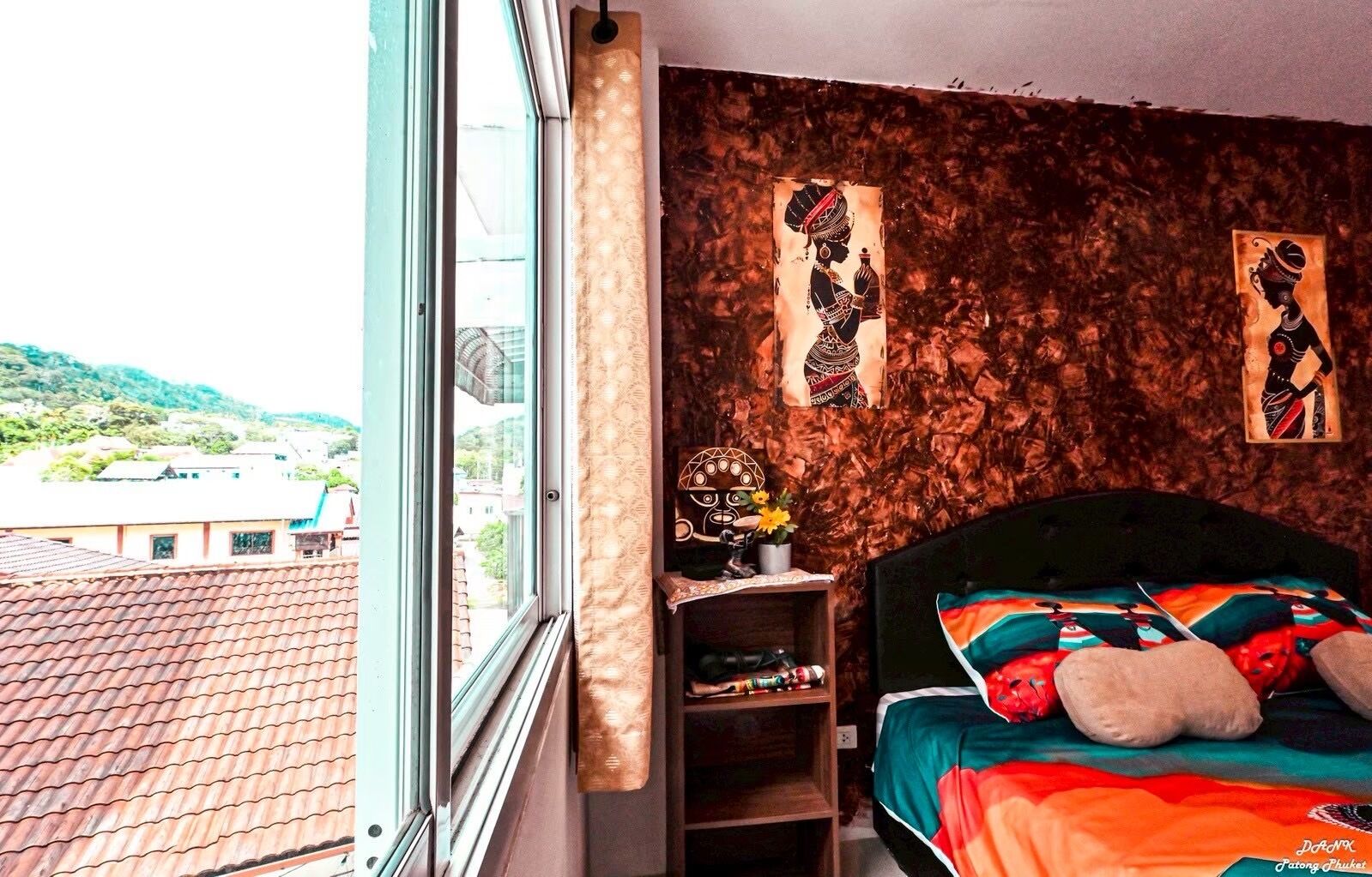 Rom – business | Skrivebord, skrivebord for bærbar PC, wi-fi (inkludert) og sengetøy