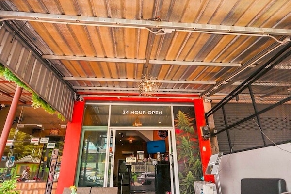 Mặt tiền nơi lưu trú