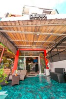 Konaklama yerinin ön cephesi