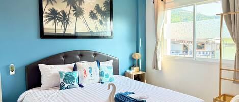 Business Room, 2 Bedrooms | Desk, laptop workspace, free WiFi, bed sheets