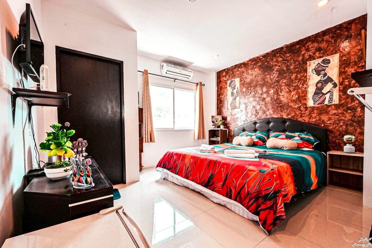 Double Room, Balcony, Hill View | Desk, laptop workspace, free WiFi