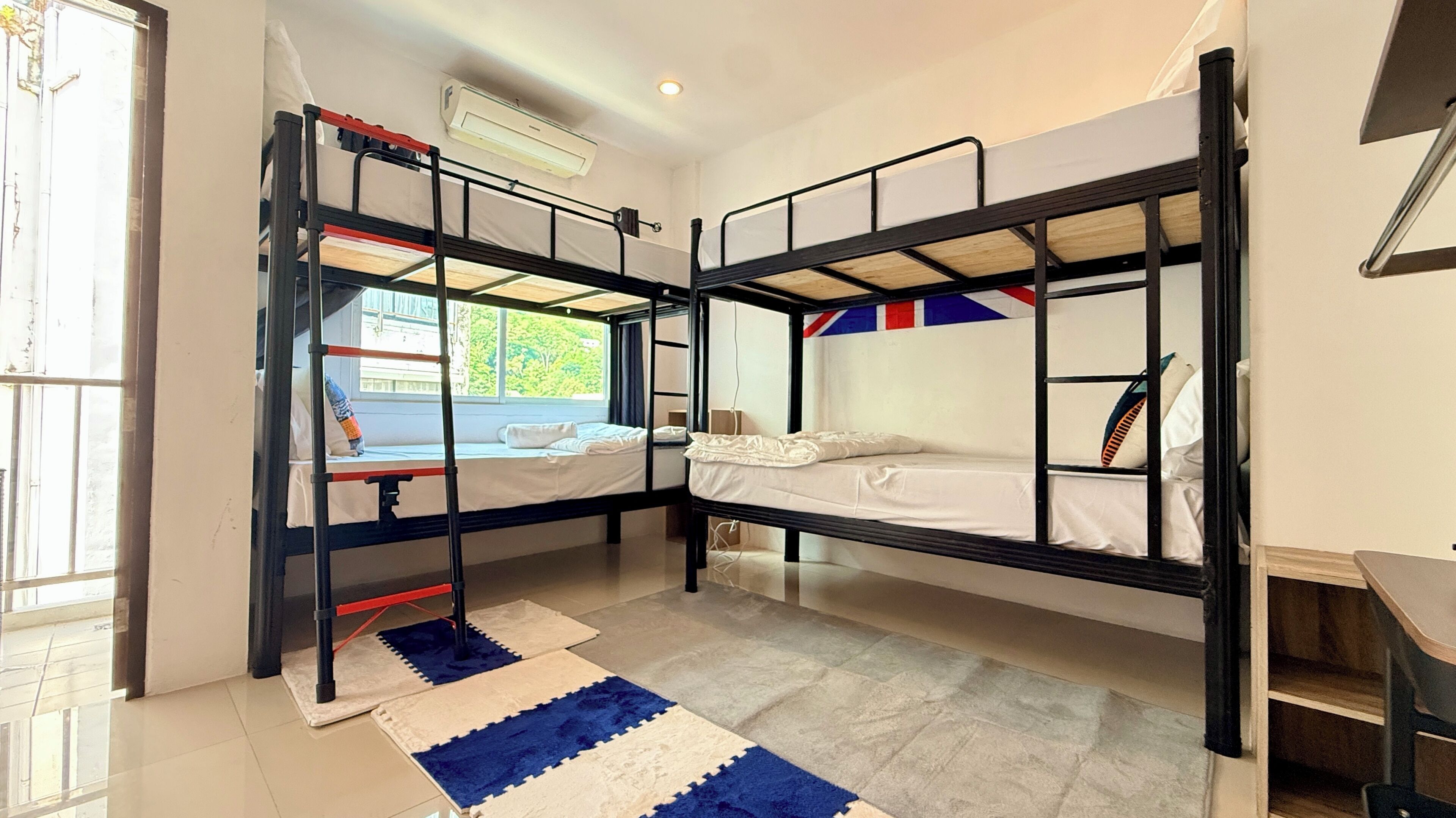 Desk, laptop workspace, free WiFi, bed sheets