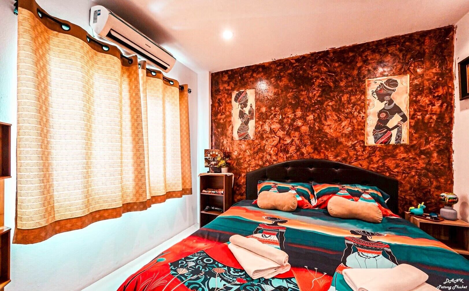 Business Room, 2 Bedrooms | Desk, laptop workspace, free WiFi, bed sheets