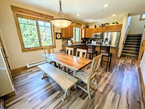 Exterior - Settlers Creek 6521 (Keystone)