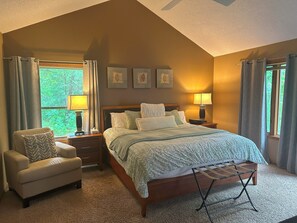 4 habitaciones, tabla de planchar con plancha y wifi gratis 