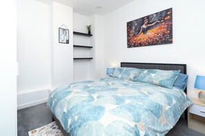 1 bedroom, iron/ironing board, WiFi, bed sheets