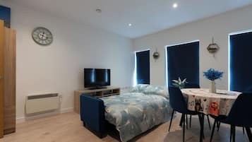 1 bedroom, iron/ironing board, WiFi, bed sheets