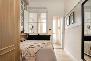 3 chambres, fer et planche à repasser, Wi-Fi, draps fournis