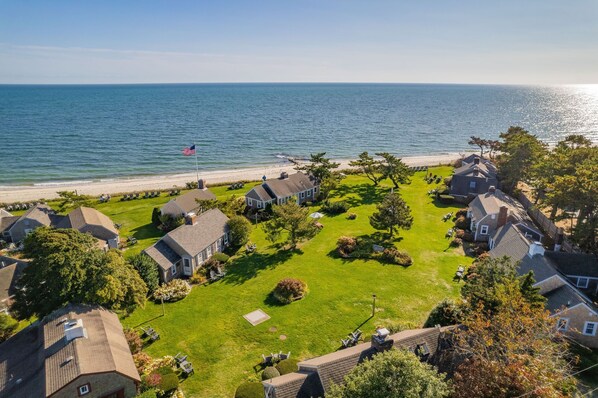 Exterior - Seaglass Cottage โ Where Calm Meets Tide (South Yarmouth)