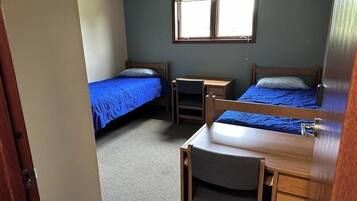 2 habitaciones, escritorio, wifi y ropa de cama