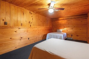 3 bedrooms, iron/ironing board, travel cot, WiFi