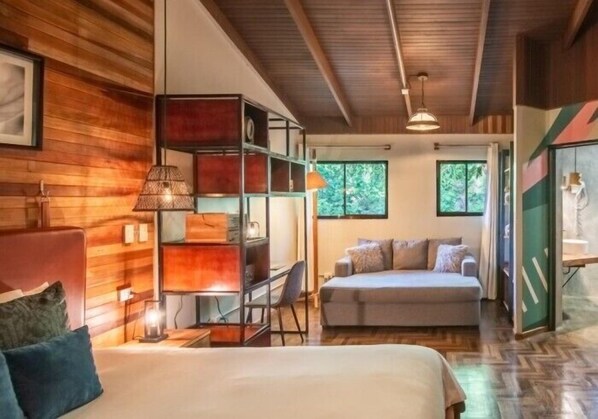 Suite – deluxe | Dundyner, wi-fi (inkludert) og sengetøy