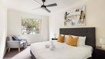 3 bedrooms, iron/ironing board, travel cot, WiFi