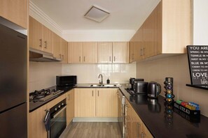 Fridge, microwave, oven, stovetop