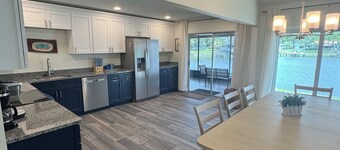 New VRBO...2025 open dates-New 4/3 with heated pool, dock, kayaks, outdoor space