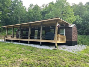 Exterior - Charming 2 Bedroom Cabin in Vanceburg-Your Gateway to Kentucky's Natural Beauty (Vanceburg)