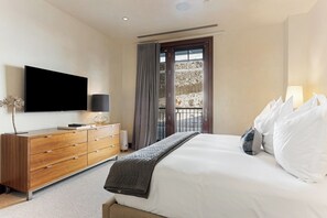 Deluxe Apartment, Mountain View - The Heart of Vail Villas at Solaris (Vail)