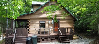 3-bedroom cabin at Norris Lake, Sleeps 8 WiFi Lake access Covered boatslip