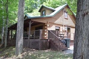 Exterior - 3-bedroom cabin at Norris Lake, Sleeps 8 WiFi Lake access Covered boatslip (Speedwell)