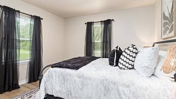 3 dormitorios, tabla de planchar con plancha, wifi y ropa de cama