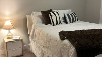 1 chambre, bureau, Wi-Fi gratuit, draps fournis