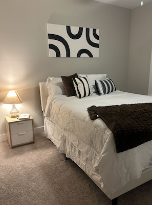 1 habitación, escritorio, wifi gratis y ropa de cama