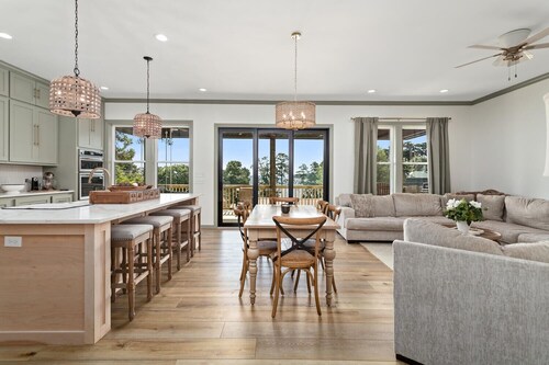 The Magnolia Ridge Retreat