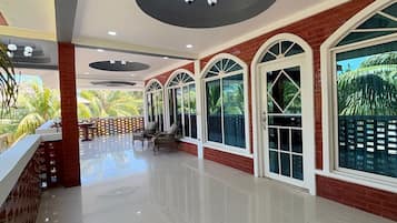 Comfort Suite, Sea View | Terrace/patio