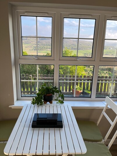 Charming cottage in lovely Glendale, Isle of Skye. 2 bed, 2 ensuite