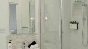 Håndklæder, Sæbe, Toiletpapir