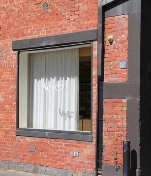 Exterior detail - Indulgent stay in trendy Prahran (Prahran)
