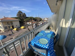 Ulkoruokailutilat