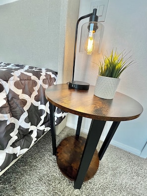 2 bedrooms, desk, iron/ironing board, travel crib