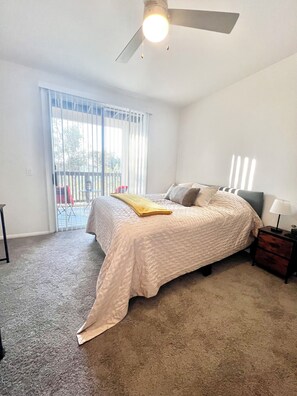 2 bedrooms, desk, iron/ironing board, travel crib