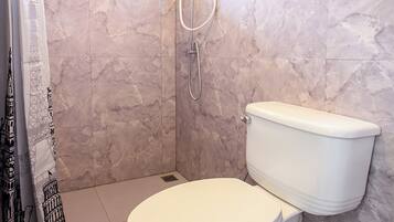 Shower, towels, soap, shampoo