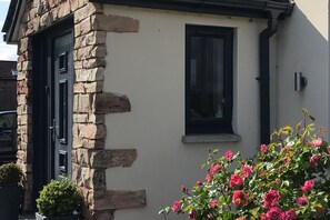 Exterior detail - More than just a room Apartment Carlisle / Borders (Carlisle)