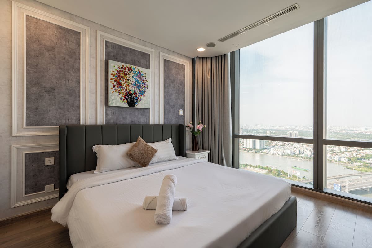 Deluxe Apartment, 3 Bedrooms, Balcony, City View | Premium bedding, memory-foam beds, desk, laptop workspace