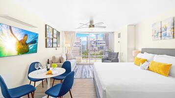 1 habitación, decoración personalizada y muebles diferentes