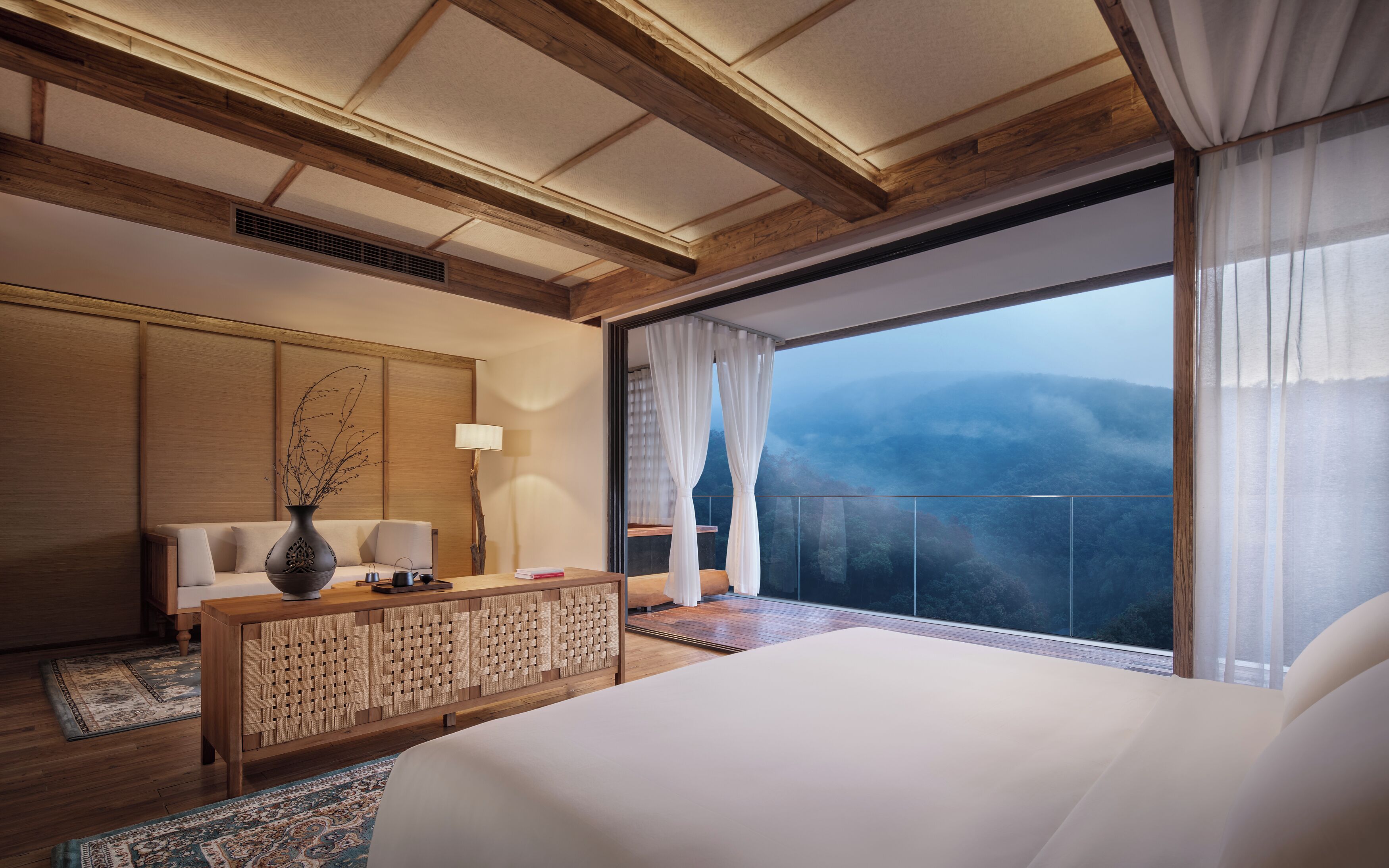 Premium bedding, down duvets, minibar, individually decorated