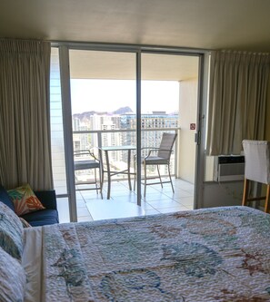 1 bedroom, desk, iron/ironing board, free WiFi