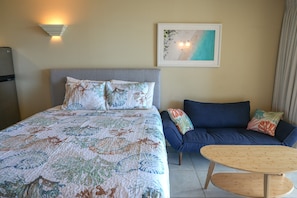 1 bedroom, desk, iron/ironing board, free WiFi - Diamondhead & Ocean View ISLAND COLONY, Central location Walk to the beach, AC (Honolulu)