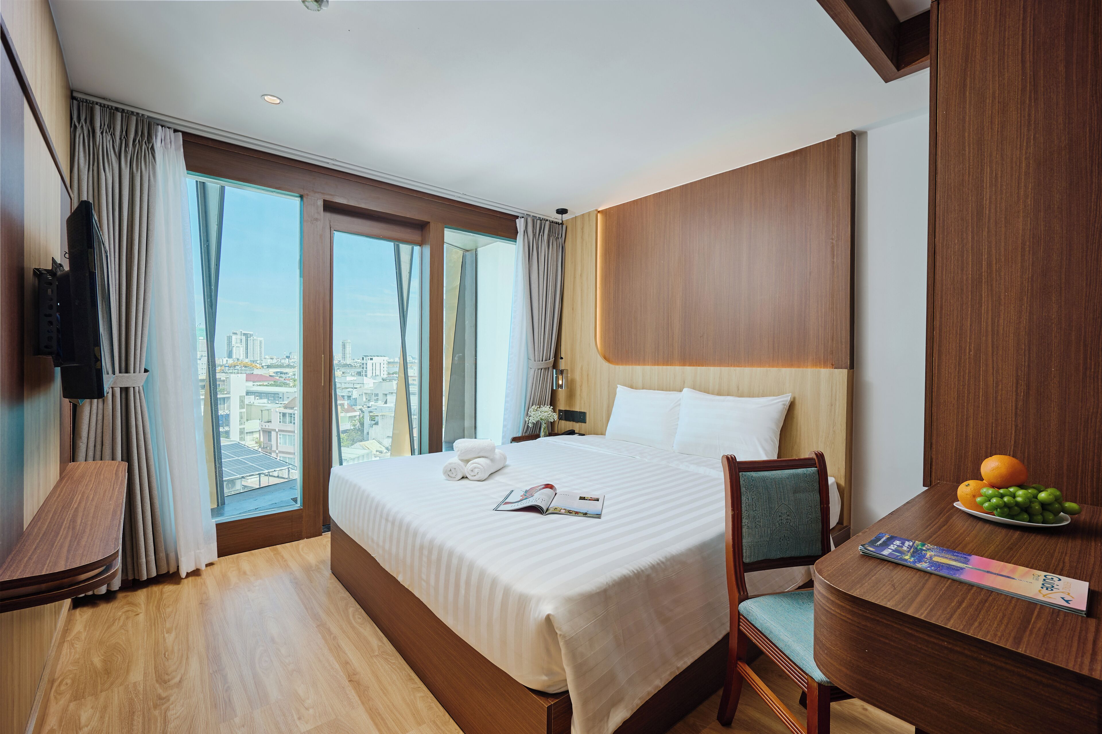 Deluxe Studio, City View