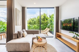 One Bedroom Suite with Terrace | Premium bedding, in-room safe, blackout drapes, iron/ironing board