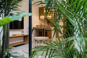 One Bedroom Suite with Garden | Premium bedding, in-room safe, blackout drapes, iron/ironing board