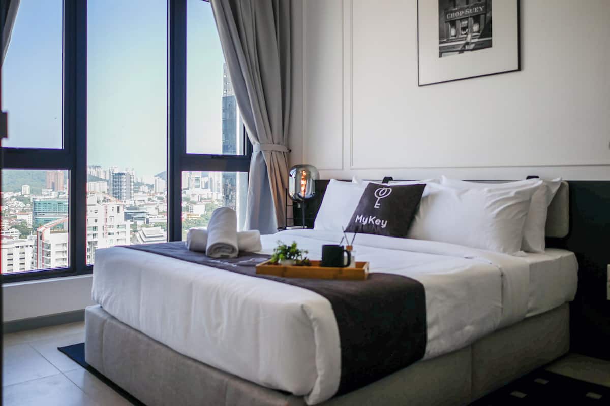 Elegance 2 Bedroom | Iron/ironing board, free WiFi