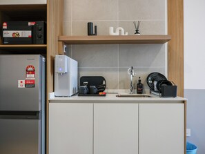 Luxury Studio | Private kitchen - 22 Macalisterz by Mykey (George Town)