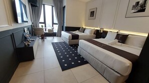 Studio Suite Premier | Setrika/meja setrika dan Wi-Fi gratis
