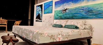 Skylodge B&B - Bali Jungle Retreat with Fine Dining & Eco Pool