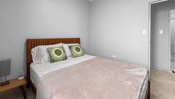 3 habitaciones, escritorio, cuna de viaje y wifi gratis