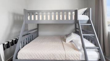 2 habitaciones, escritorio, wifi gratis y ropa de cama
